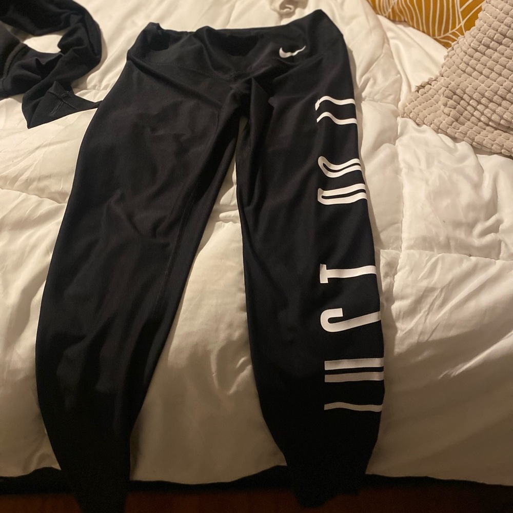 Nike leggings